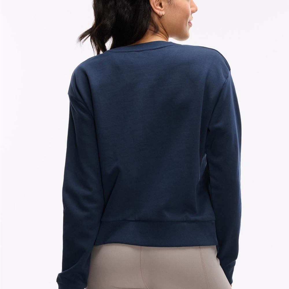 Peloton navy crop fleece Sweatshirt size medium NWT - Picture 7 of 8